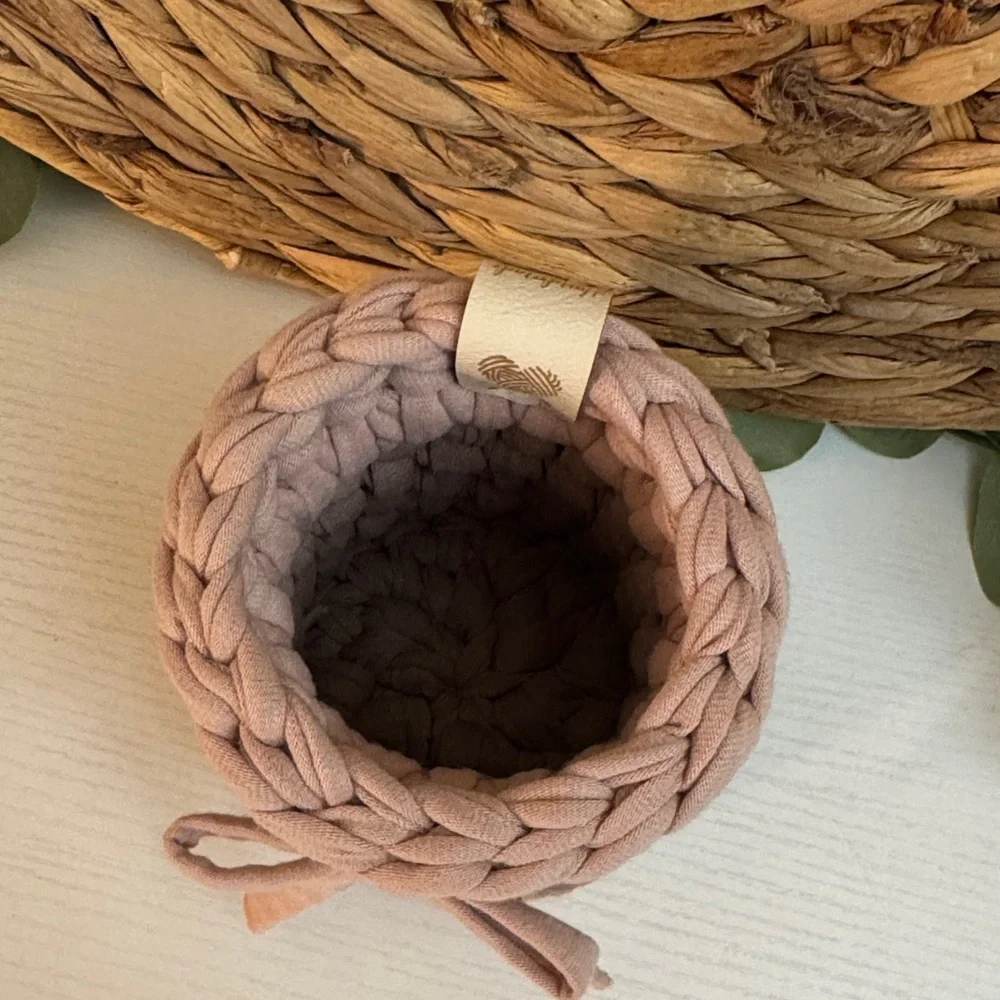 Crochet Pen Holder